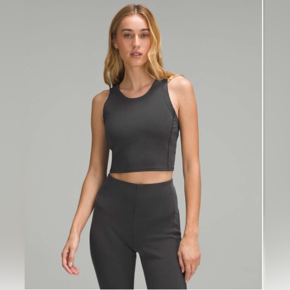 lululemon athletica Tops - Lululemon Ribbed Softstreme Cropped Tank Top, Black Size 2, Excellent Condition